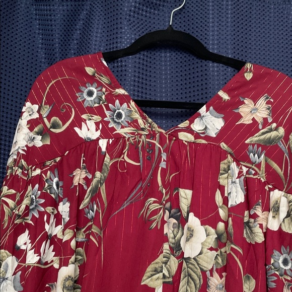 BUCKETLIST Red Floral Blouse - Picture 8 of 9